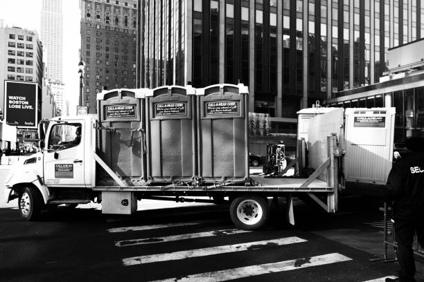 Best Luxury portable toilet rental  in Sissonville, WV